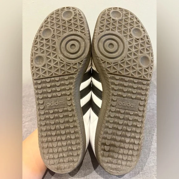 Adidas Sambas Size 9 - Picture 3 of 8